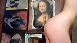 Elisadeathnaked ебет себя дилдо