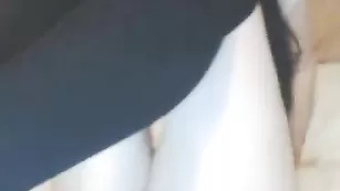 roxannejeanne балуется с вибраторам