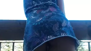 Озорная кокетка Rebyblack06 дрочит анал кабачком