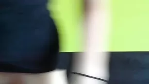 Пышная бестия Extralegal ласкает анальное отверстие