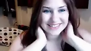 Толстая стерва Jennica_Lynn демонстрирует свои прелести