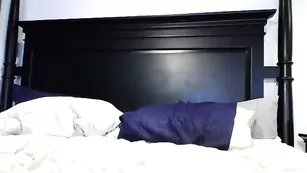 Смазливая деваха Chroniclove позирует в нижнем белье