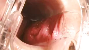 Замечательная сучка JustJuliy показывает широкое влагалище