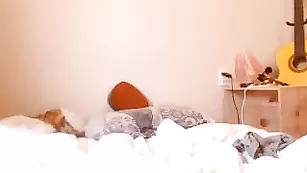 Рыжая бестия OUSweetheart ярко трахает волосатую пизденку