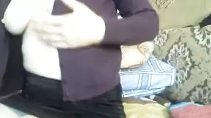 Шаловливая тетенька konstanzia шалит на вебку