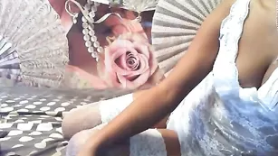 velikaya темноволосая сука приласкала себя перед всеми своими пользователями