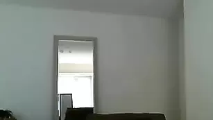 Шальная кобыла SammyWinters ласкает киску пальчиками