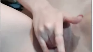 lovelykarrine ненастная тварь мастурбирует