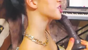 SexySu4ka делает мастер-класс минета