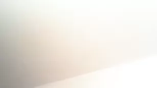 Похотливая детка Dandignastay раздвигает ножки