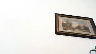 Похотливая детка Dandignastay раздвигает ножки