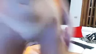 Грудастая стерлядь kenandbarbye8 оседлала хуй партнера