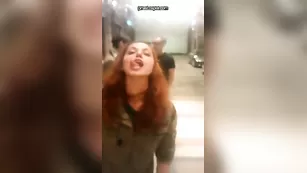 Рыженькая телочка AnetaTV немного выпила