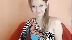 Кокетливая малышка biancamimi блаженно раздевается