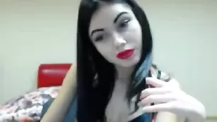 Накрашенная красотка JessicaRosso танцует стриптиз