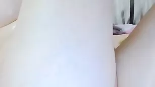 Девочка в масле занялись анальным фистингом