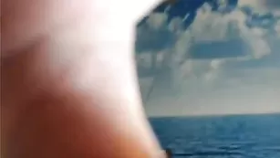 Голая куртизанка Lydia_laurel шалит с секс игрушкой