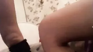 Неутомимая шмара sexytigress трахнула обе дырочки
