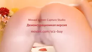 Чудесная valeta трахает попку пальцами