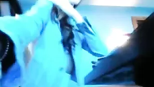 Kova решила публично порадовать своих любимых дрочеров