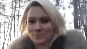 JESYDIAMOND в лесу на муравейнеке теребонит