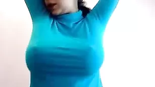 Телочка Miiisha развлекается в привате