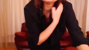 Зажигательная девица Denizze показывает упругие сиси