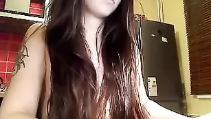 Жгучая стерлядь TuttiFrutti отчетливо ласкает киску