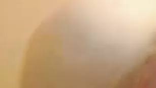 Рыжая курва RedFoxxx ласкает бритую пизду