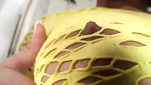 Шикарная латинка InTheCrack ласкает красивые сиськи