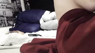 Импозантная шваль Chroniclove долбит себя в пилотку самотыком