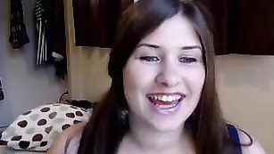 Захватывающая малышка Jennica_Lynn оголила сочные формы