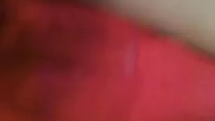 Татуированная самка MandyMetal наяривает влагалище