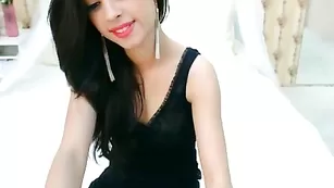 karlaallure сладко светит попкой