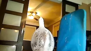 Импозантная курва Foglove69 прыгает на массивном дилдо