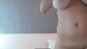 sexxindigo обожает уединяться с игрушками