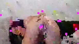 esscada ласкает писю и лижет страпон