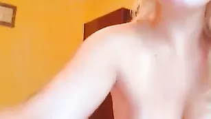 Bonia горячая блондинка