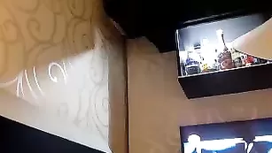 Изумительная грудастая Evelyne92 возбуждает своей внешностью