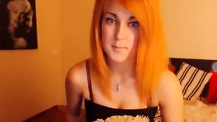 Meganfoxxx милая рыженькая девка