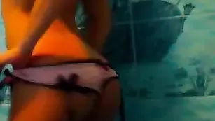 vanesamiaa сучка в душе