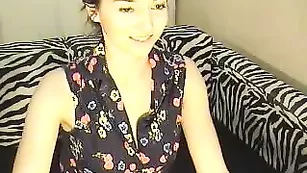 Миленькая малышка YourPasssion заценила клевый зад