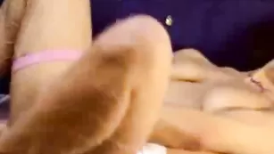 Похотливая дамочка BadGirlXSex шалит с секс игрушкой