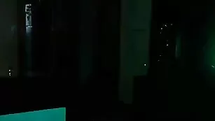 Смазливая цыпочка Sweetkate ласкает красивые сиськи