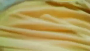 Похотливая чертовка AlanaBi демонстрирует большие сиськи