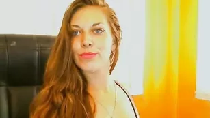 Отличная телочка JoseLynn заценила сочную попку