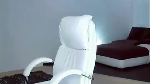 LadyBoss дерзкая пышногрудая сучка