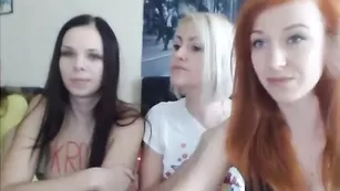 Трио телочек YourDevilLove раздевается перед камерой