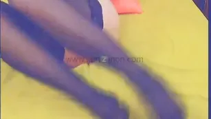 Изысканная путана FuckableBoobs1 ласкает пизду и сосочки