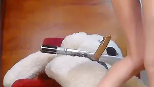 Порочная пассия Elisa_Death показывает красивое тело